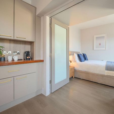 Number One Townhouse Bed & Breakfast Kinsale Bagian luar foto