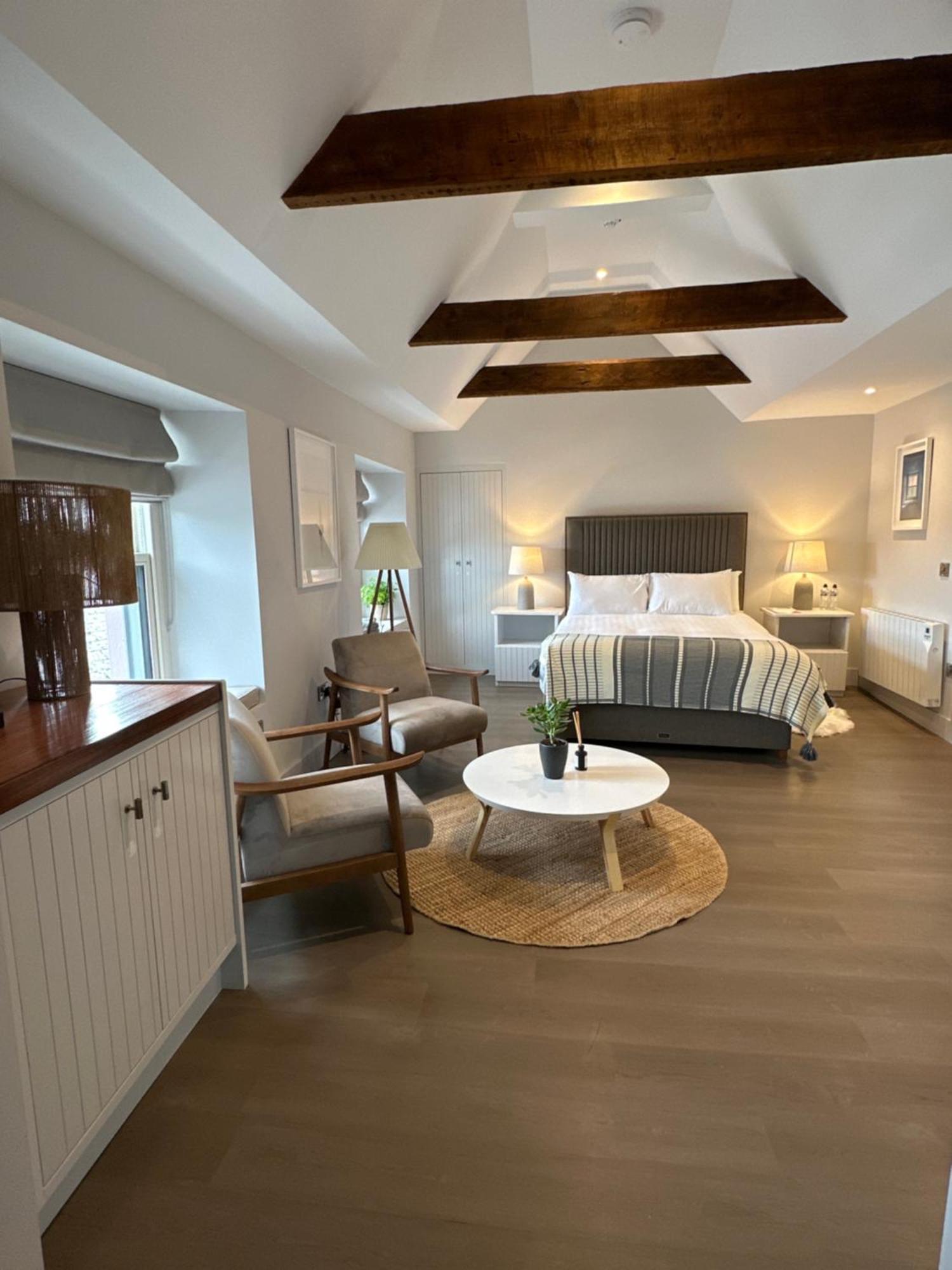 Number One Townhouse Bed & Breakfast Kinsale Bagian luar foto