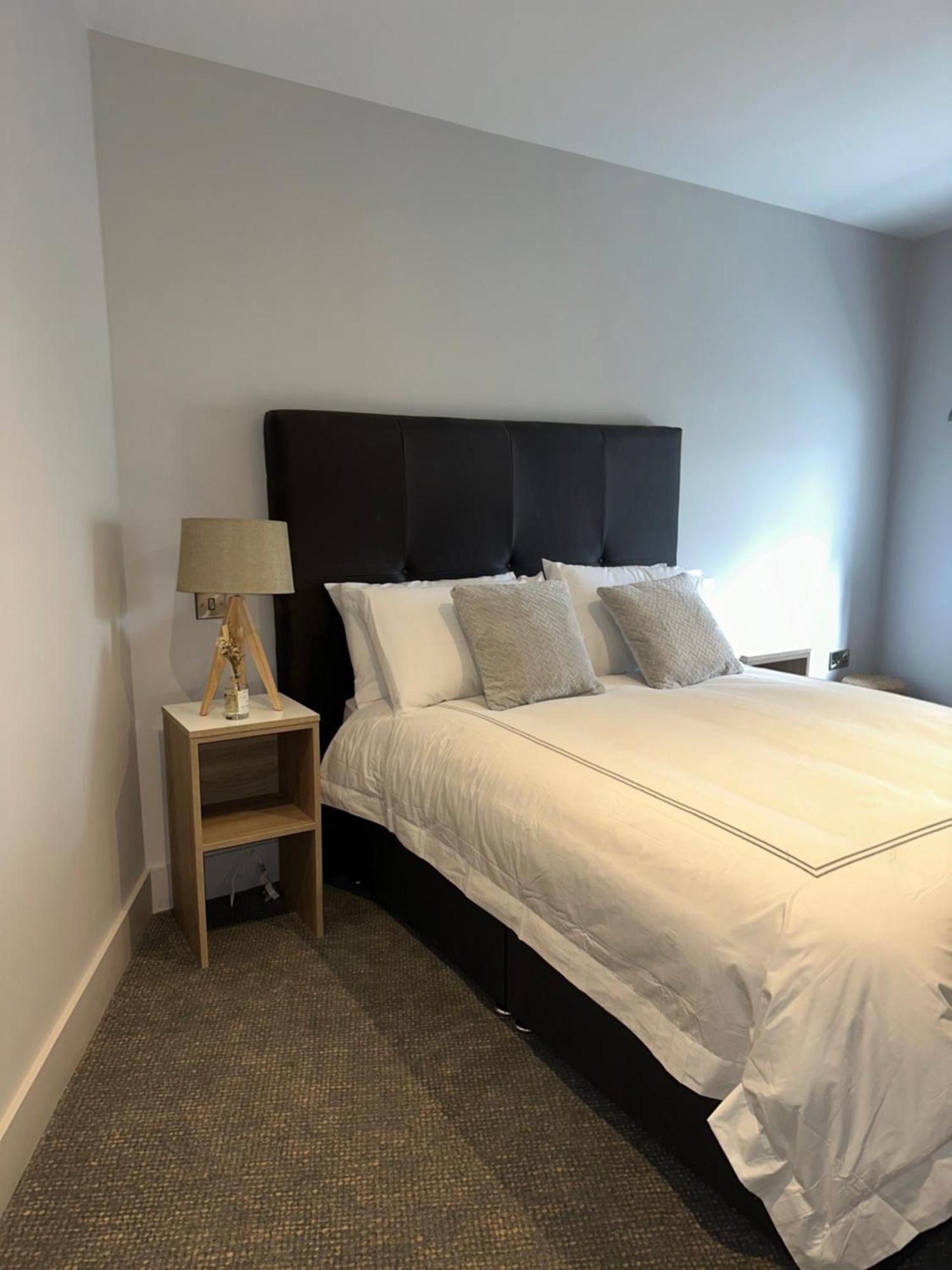 Number One Townhouse Bed & Breakfast Kinsale Bagian luar foto