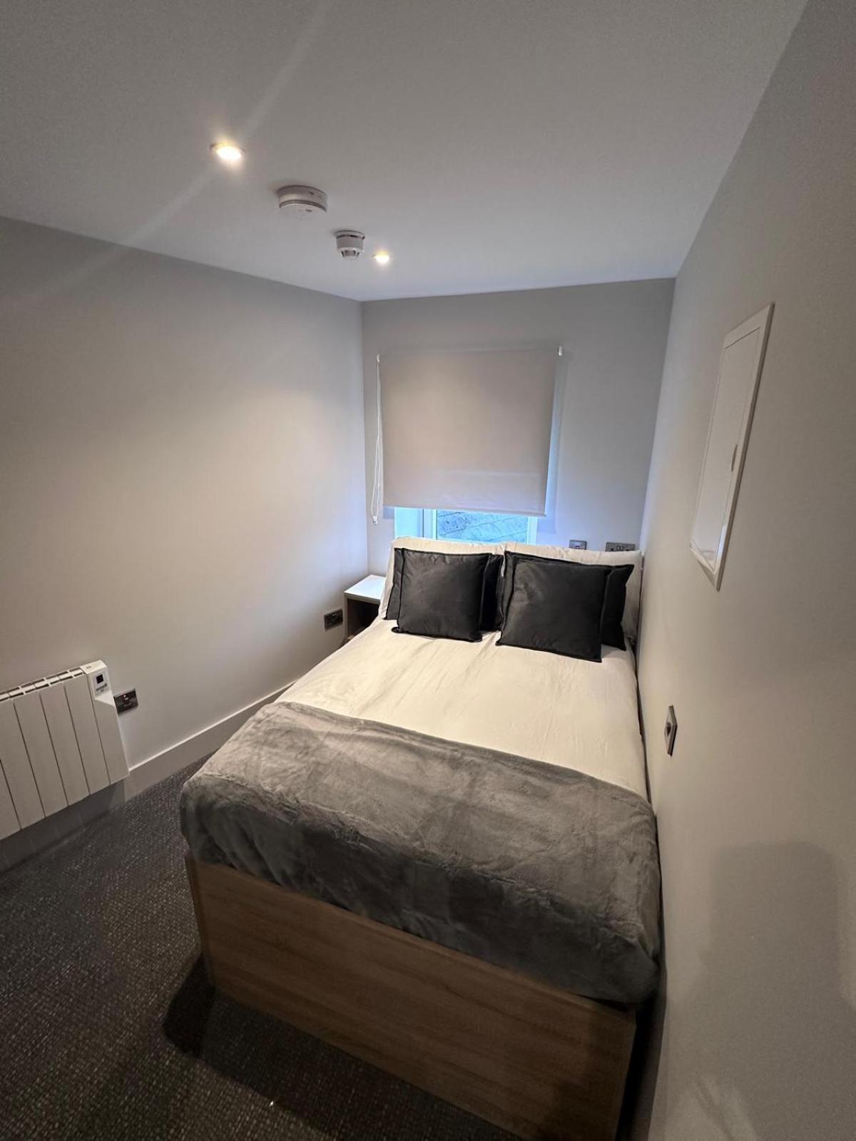 Number One Townhouse Bed & Breakfast Kinsale Bagian luar foto